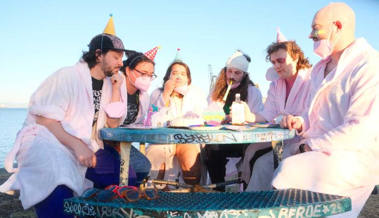 PREMIERE: Sad Snack share new single 'The Story Doesn't End'