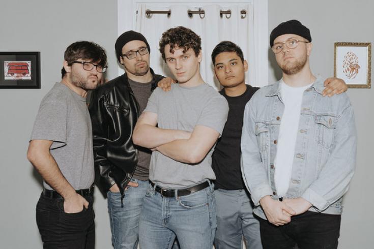 Hot Mulligan share video for single '*Equip Sunglasses*'
