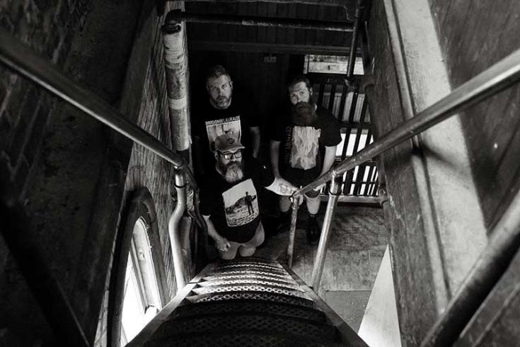 Iron Linings shares new single 'Error City'