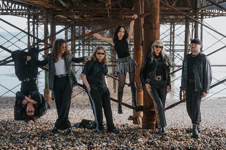 Jools shares new single 'Limerence' with video