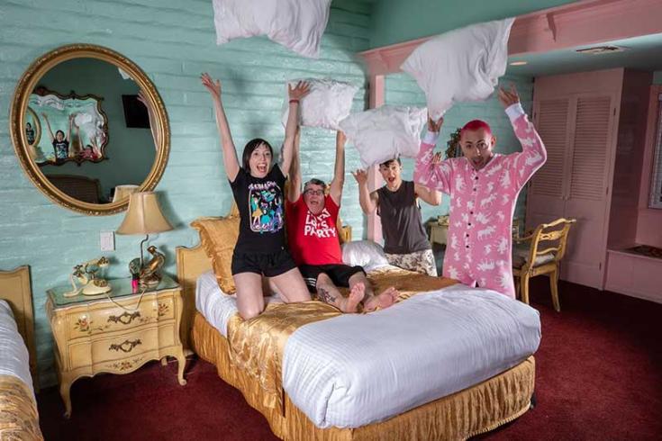 Middle-Aged Queers releasecover of 'Fade Into You'