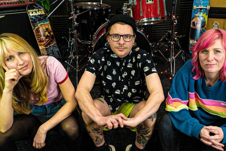 UK punk trio Raisin Awareness releases new single + video 'No More'