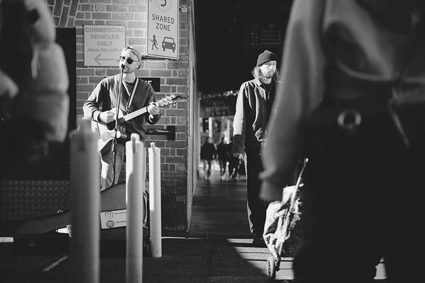 Dale Valentine shares new single '2000 Reasons'