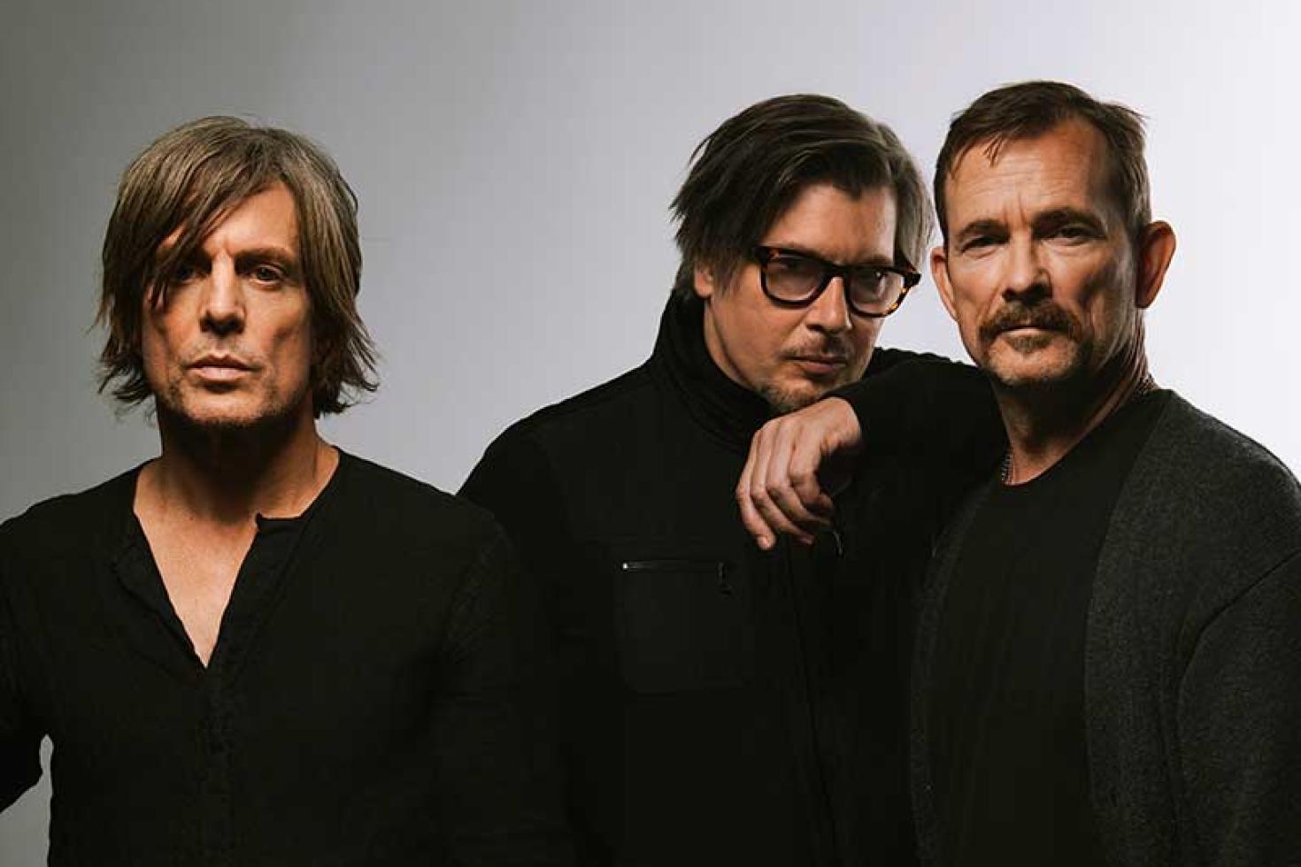 Failure share 'The Rising Skyline' featuring Hayley Williams