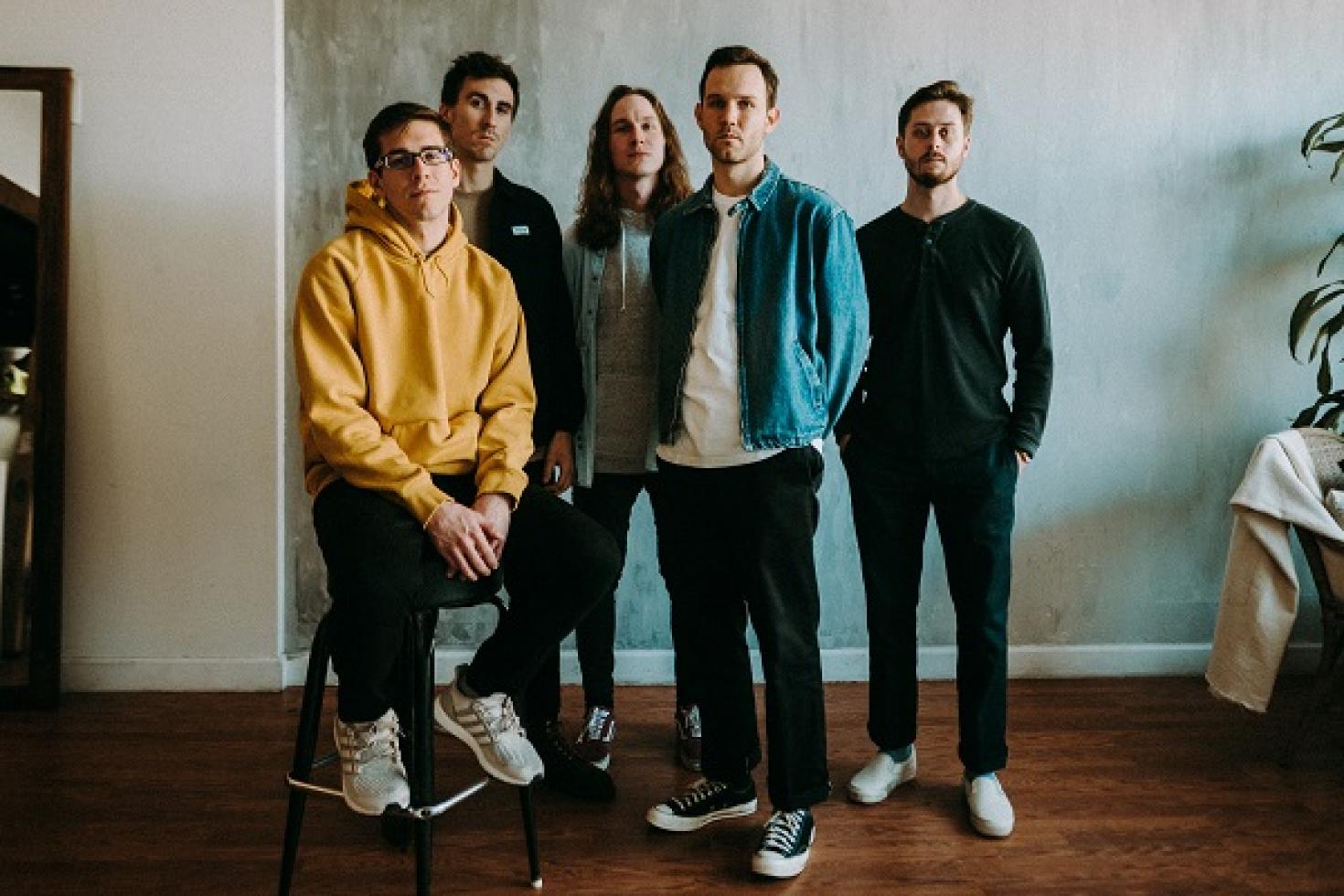 Knuckle Puck share 'Earthquake' video