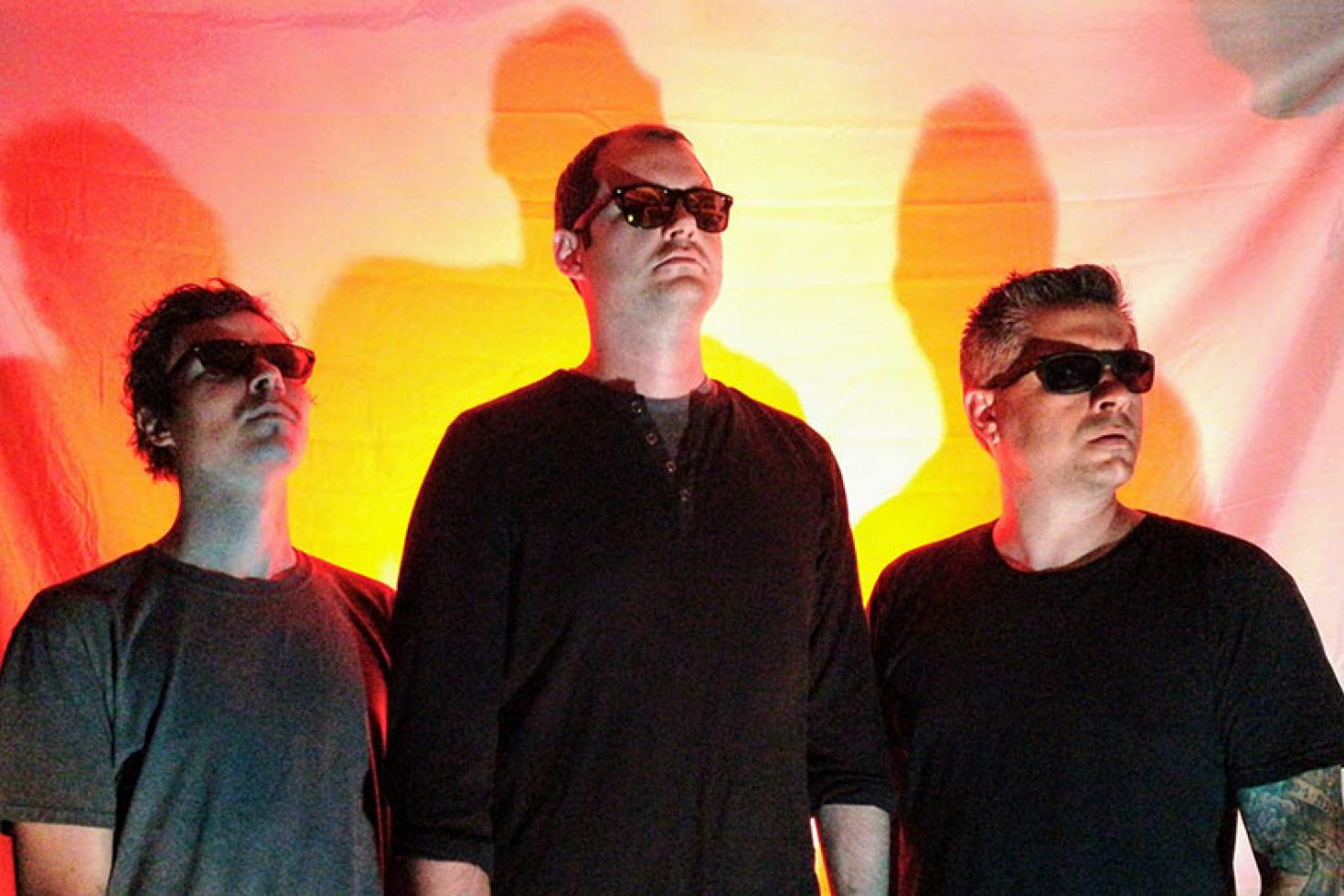 Noise-rockers Sinking Suns share new single 'Cobwebs'