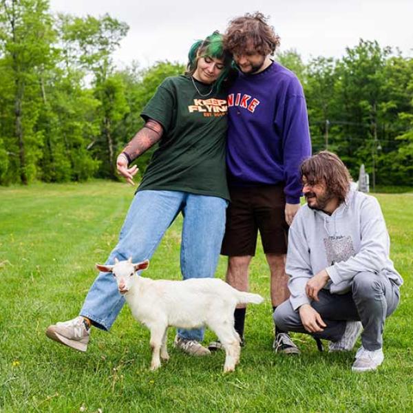Cinema Stare share new single 'James Pack'