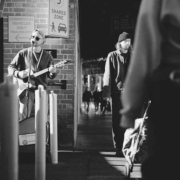 Dale Valentine shares new single '2000 Reasons'