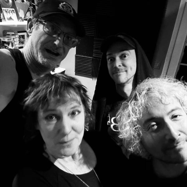 Album Reviews - Swingin' Utters - Peace And Love | Punk Rock