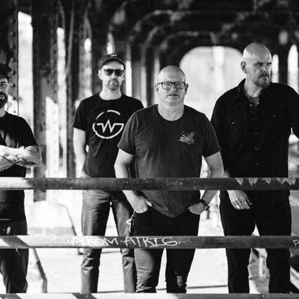 Mirrorless (members of Elliott, Coliseum, Fotocrime & More) release video for 'Golden Treason'