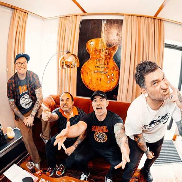Nen Found Glory signs to Pure Noise Records; release new single '100%'