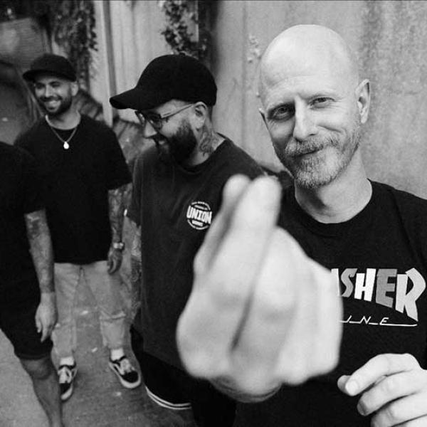 Sam Russo releases video for 'Bruises & Sunburn'