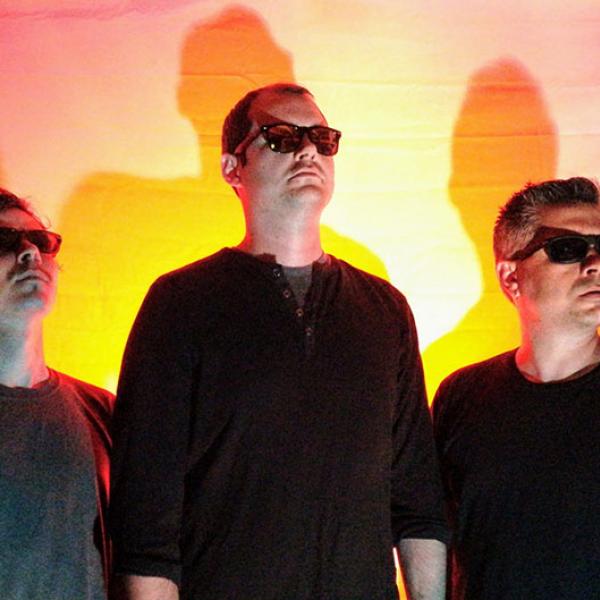 Noise-rockers Sinking Suns share new single 'Cobwebs'