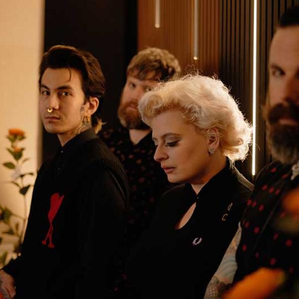 Tess & The Details share video for new single 'Standing On The Edge'