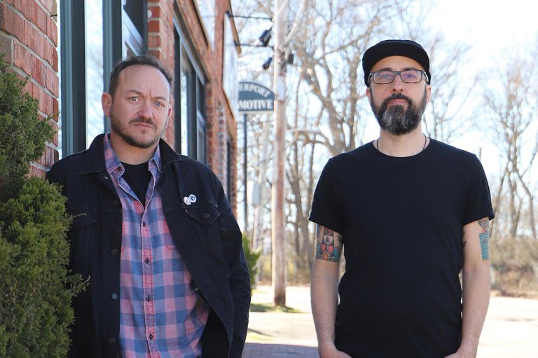 Acoustic punk duo Bitters and Distractions release new single ‘The Threads’