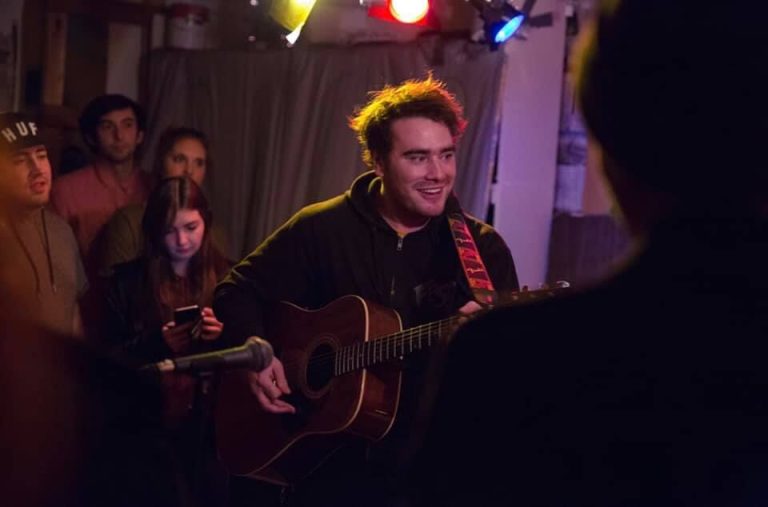 PREMIERE: Stream Brainflakes’ New EP ‘Someone, Somewhere’ in full