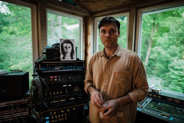 Brightness shares new song and video ‘Dallas’