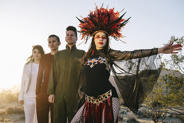 Le Butcherettes release new 3-song ‘struggle/STRUGGLE’ EP