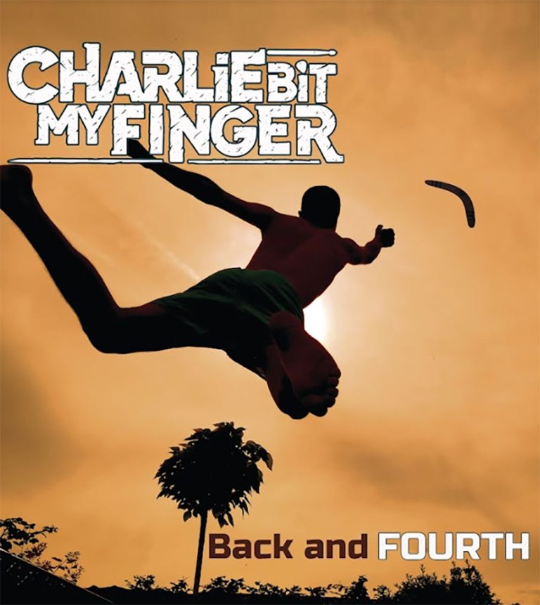 Charlie Bit My Finger – Back And Fourth