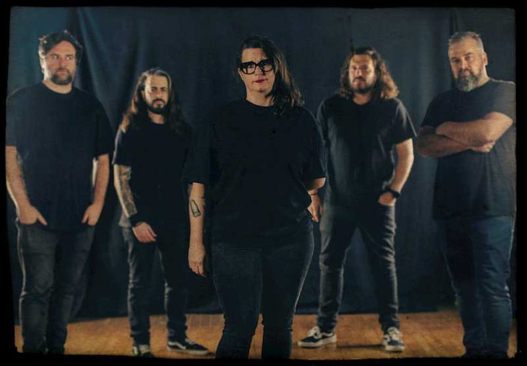 The Dead Krazukies share new single ‘Blackwall’