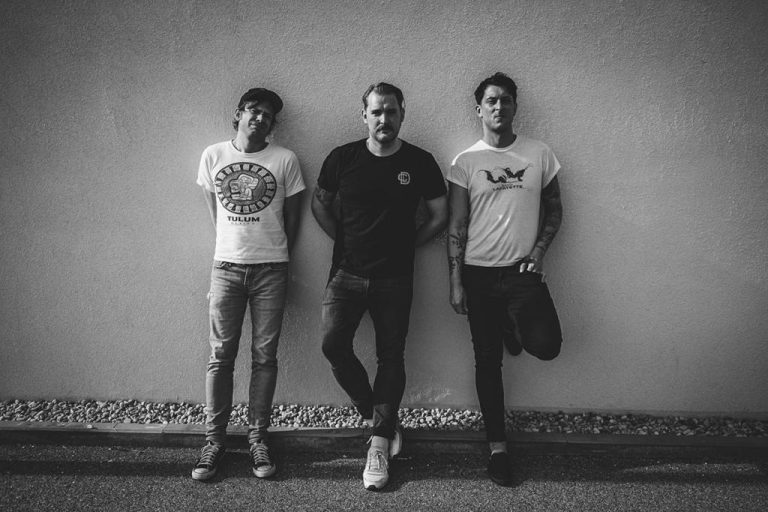 Austria’s DeeCRACKS get down to the ‘Serious Issues’ on their new album