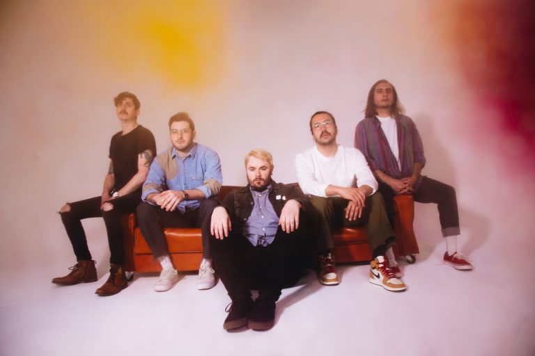 Free Throw pay homage to music venues with new video for ‘Ocular Pat Down’