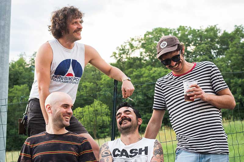 Hearts Apart release new single 'I Hate The Summer'