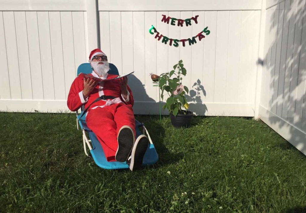 PREMIERE: Jagger Holly get into the holiday spirit with new single ‘Christmas in Hawaii’