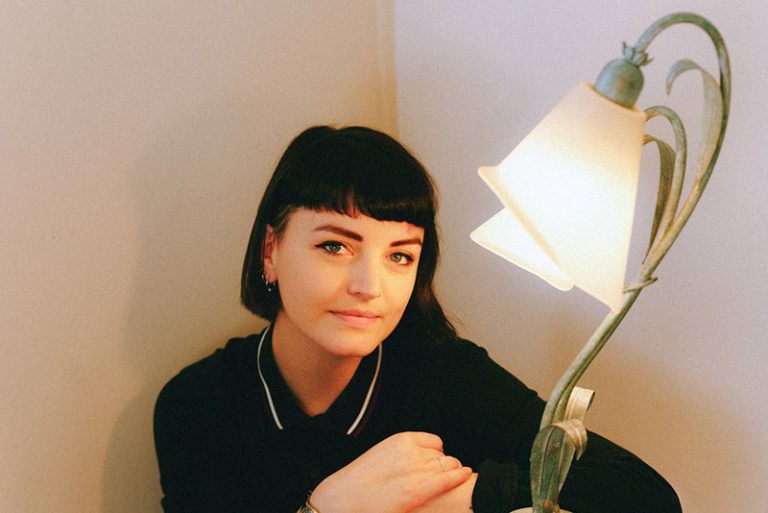 Lande Hekt cuts off all her hair in music video for ‘December’