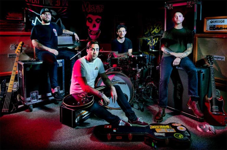 Lost In Society releasing 5-song EP ‘Love And War’ in October