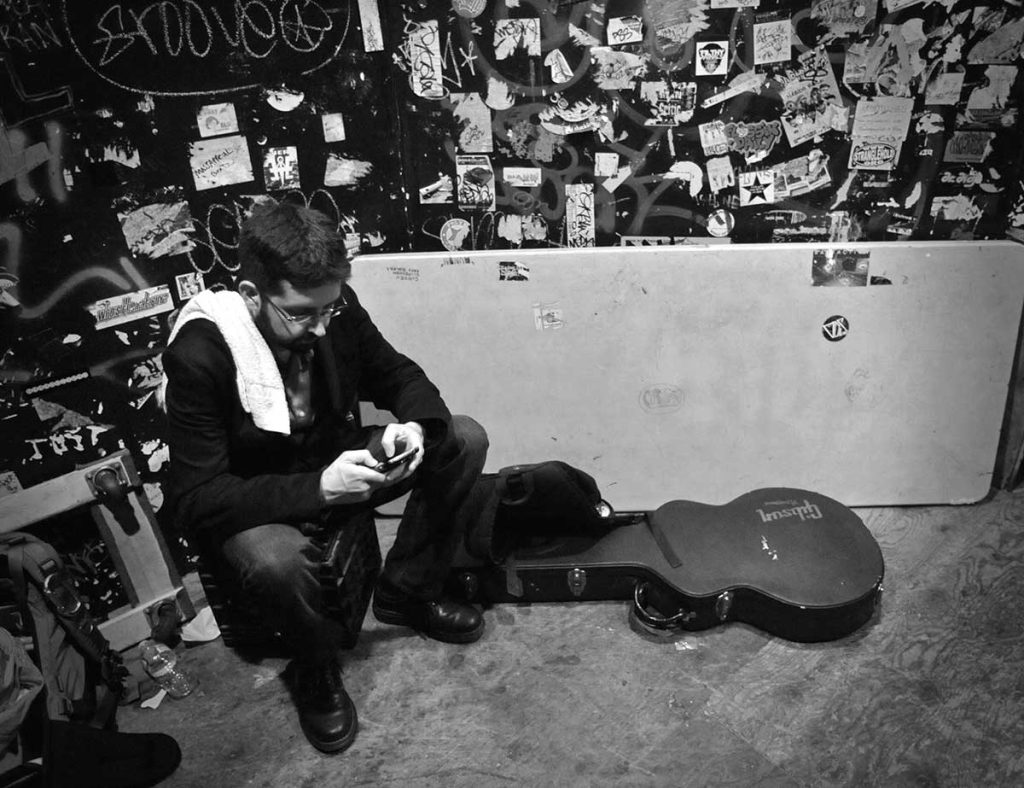 PREMIERE: Mark Lind and the Unloved share new song 'Bridges Burned'
