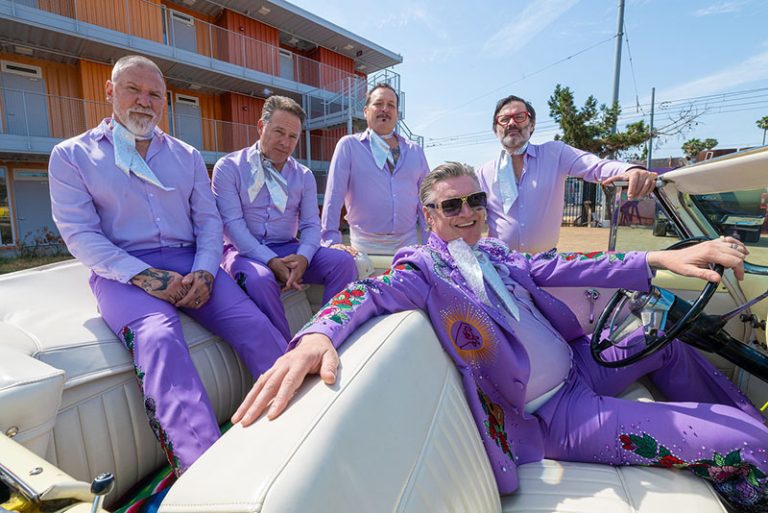 Me First & The Gimme Gimmes share cover of ‘Estos Celos’