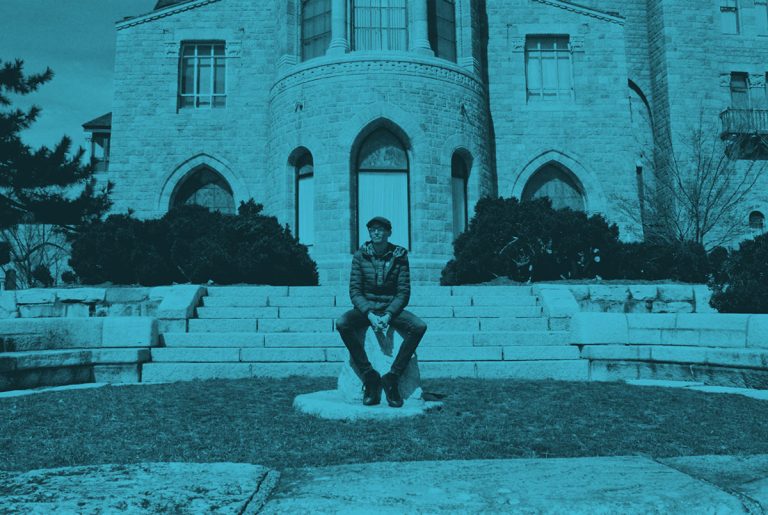PREMIERE: Mikey Erg shares new song ‘Colleen’ off upcoming 7″