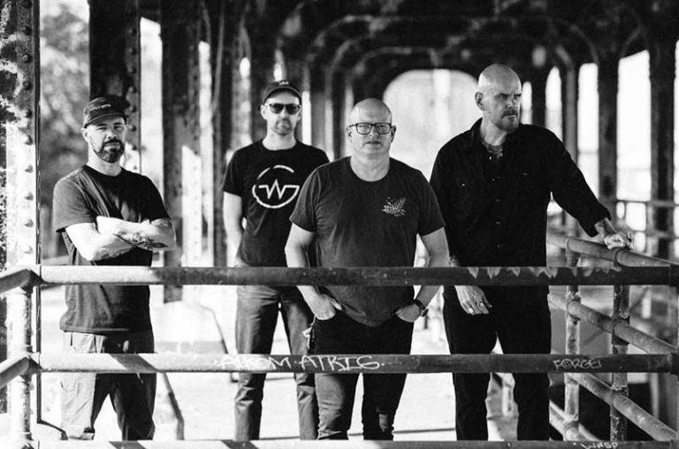 Mirrorless release new single ‘Golden Treason’