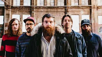 Manchester Orchestra release “Top Notch” live video