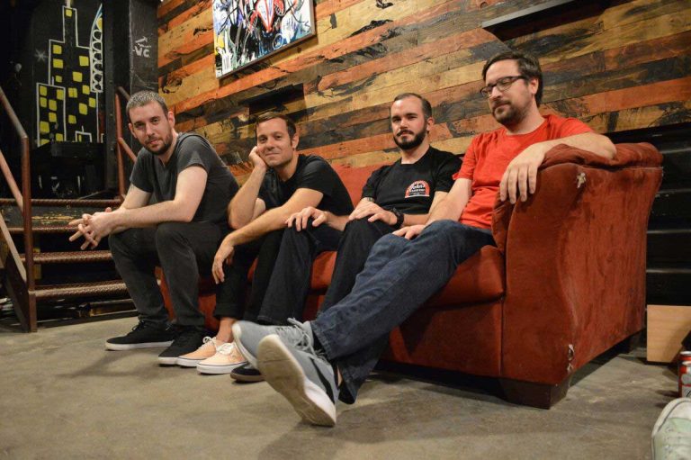 PREMIERE: Night Surf share new single ‘Thin Air’