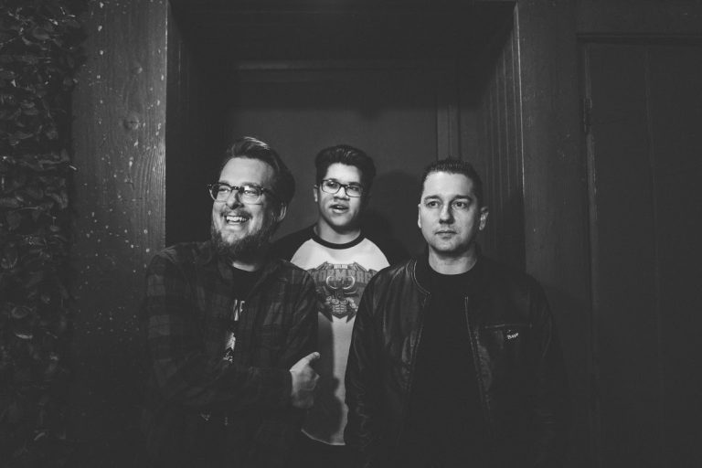Odd Robot debut new song ‘West Coast Girls’
