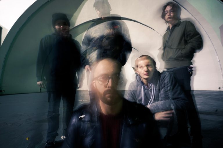 Pillow Talk premiere “Ferris and Effie” video
