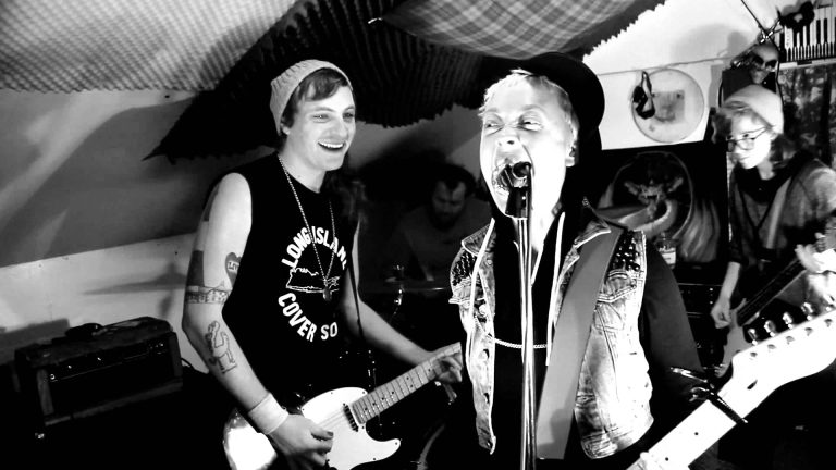 RVIVR shared new video for ‘The Tide’
