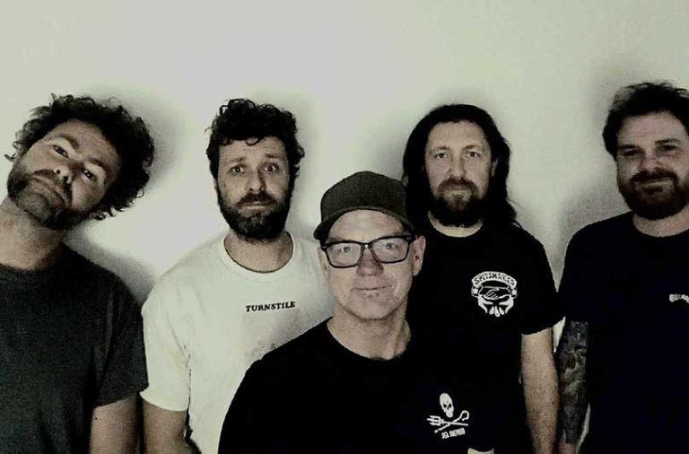 Scabby Knees share new single ‘Les Jardiniers’