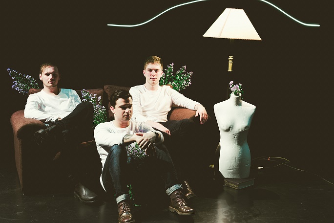 Sibling sign to Little Rocket & Launch New Single