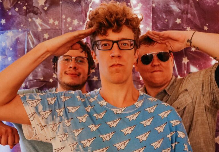 PREMIERE: stop.drop.rewind share video for ‘The Joke’