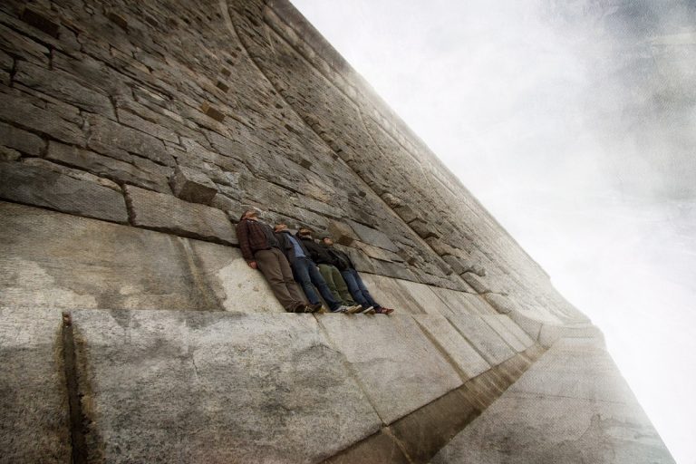 Wess Meets West sign to Hassle Records and announce new album