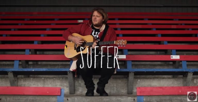 Wil Wagner (The Smith Street Band) plays acoustic version of “Suffer”